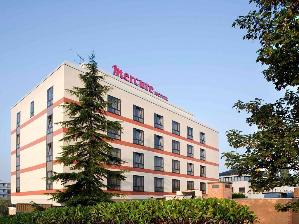 Mercure Cergy Pontoise Centre Hotel Exterior photo